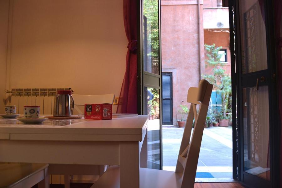 ปาลัซโซ เวลลี Apartment โรม ภายนอก รูปภาพ
