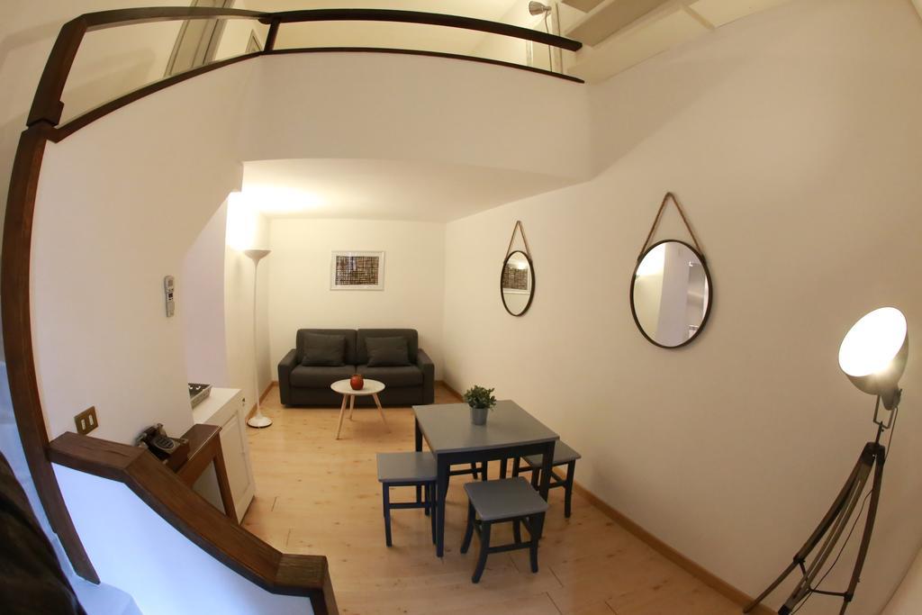 ปาลัซโซ เวลลี Apartment โรม ภายนอก รูปภาพ