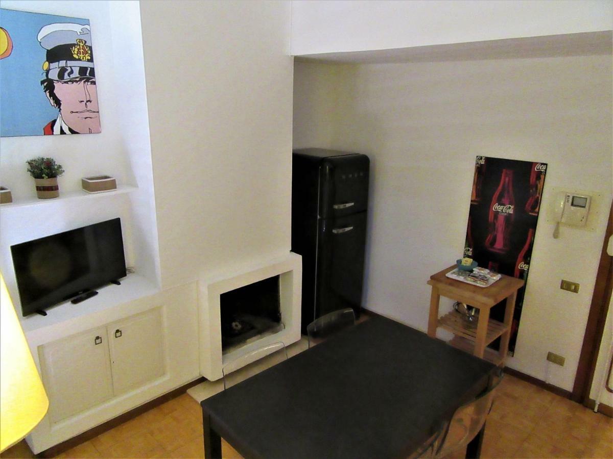 ปาลัซโซ เวลลี Apartment โรม ภายนอก รูปภาพ